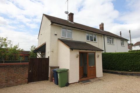 3 bedroom end of terrace house to rent, Holtspur Lane, Wooburn Green