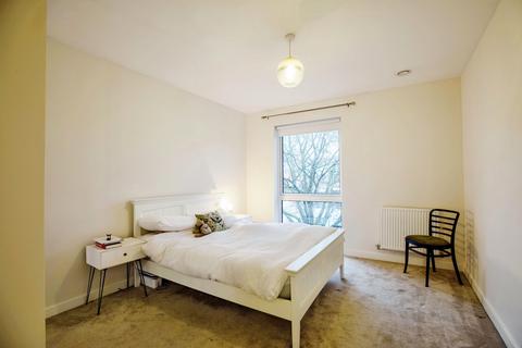 1 bedroom apartment to rent, Abbott Court, SE5