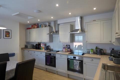undefined, Market Hill, Buckingham, MK18 1JN
