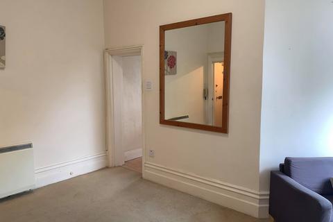 Studio to rent, Surrey Road, Bournemouth