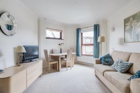 1 bedroom retirement property for sale, Heathside,  Finchley Rd,  NW11