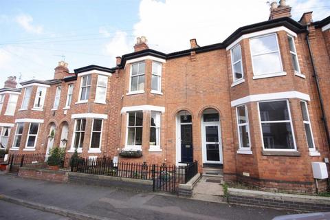 5 bedroom terraced house to rent, Granville Street, Leamington Spa, CV32