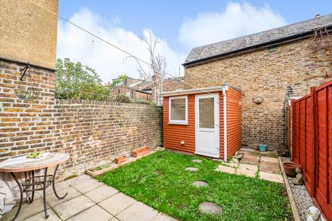 3 bedroom semi-detached house to rent, Mountfield Road, W5