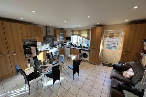 1 bedroom in a house share to rent, Longworth Avenue, CB4
