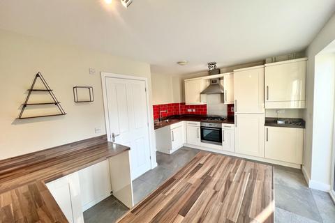 3 bedroom semi-detached house to rent - Peterborough PE7