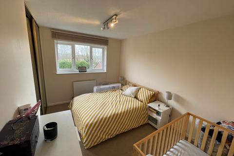 2 bedroom terraced house to rent, Otters Reach, Kennington, OX1 5QL