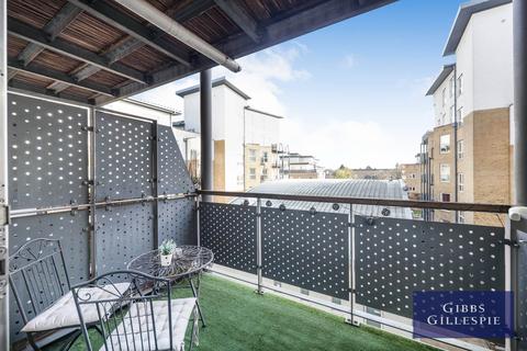 2 bedroom apartment to rent, Catalonia Apartments, Metropolitan Station Approach