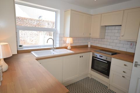 3 bedroom terraced house to rent, Fanny Street, Cathays, Cardiff