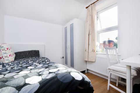 4 bedroom apartment to rent - Oxford OX3
