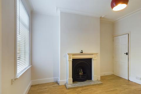 3 bedroom terraced house to rent, Tylney Road, Norfolk Park, Sheffield, S2