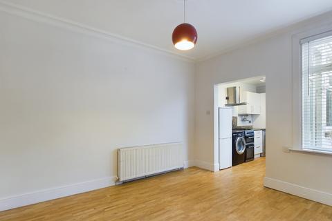 3 bedroom terraced house to rent, Tylney Road, Norfolk Park, Sheffield, S2