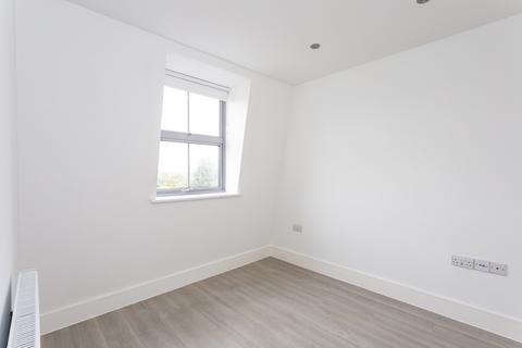 1 bedroom apartment to rent, Queens Road