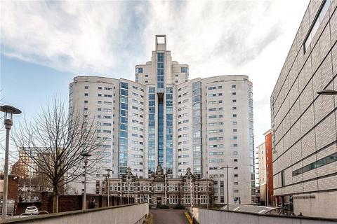 3 bedroom apartment to rent - Caerdydd CF10