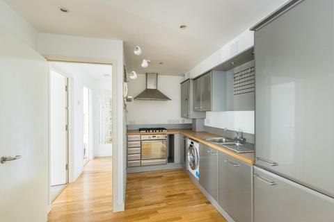 2 bedroom flat to rent, Hackney road