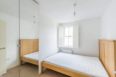 2 bedroom flat to rent, Hackney road