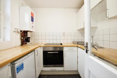 1 bedroom flat to rent, Murchison Road, Leyton