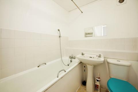 1 bedroom flat to rent, Murchison Road, Leyton