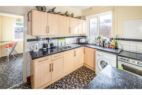 6 bedroom house share to rent, Radford Road, CV31
