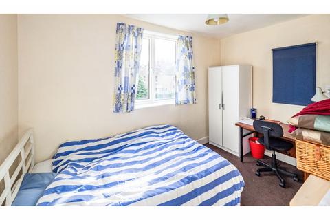 6 bedroom house share to rent, Radford Road, CV31