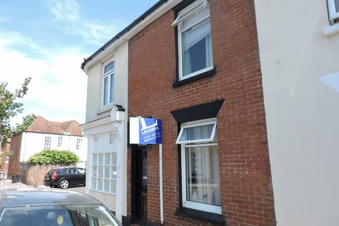 4 bedroom terraced house to rent, Napier Road, Southsea