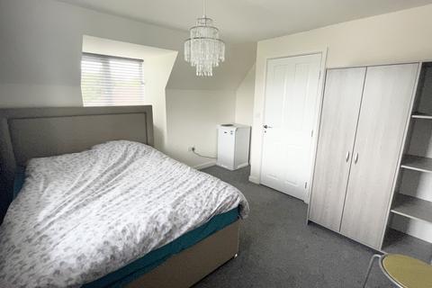 1 bedroom in a house share to rent, South Parkway, Seacroft