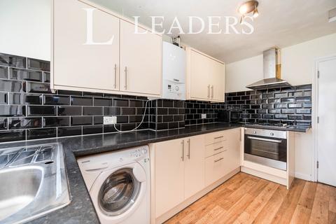 3 bedroom terraced house to rent, Talbot Road, Southsea