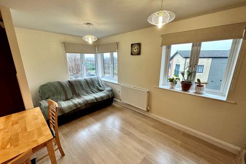 2 bedroom apartment to rent, Chiberworde Avenue, Rotherham