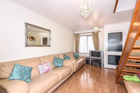 2 bedroom terraced house to rent, Rabournmead Drive, Northolt, UB5 6YJ