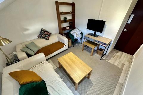 1 bedroom in a house share to rent - Leeds LS3