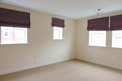 2 bedroom apartment to rent, Temeraire House, Oysell Gardens