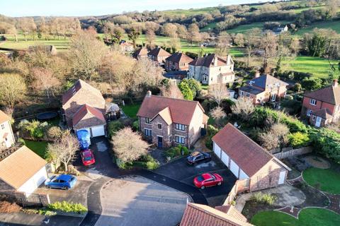 4 bedroom detached house for sale, 6 Linden Close, Briggswath