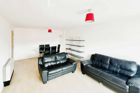 3 bedroom apartment to rent, Royal Plaza, Westfield Terrace, Sheffield
