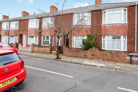 4 bedroom terraced house to rent, Edmund Road, Southsea