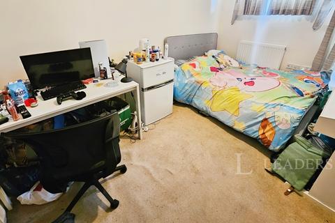 1 bedroom in a house share to rent, Room 6, Longworth Avenue, CB4