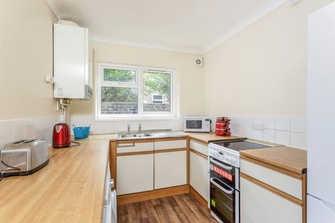 3 bedroom terraced house to rent, Goodwood Road, Southsea