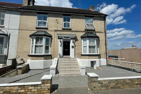 1 bedroom apartment to rent, Oliver House, Brampton Road, PE29