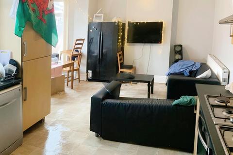 7 bedroom end of terrace house to rent - Manchester M20