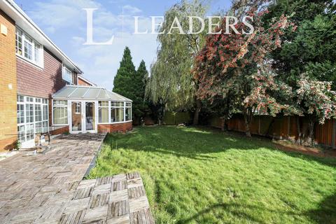 6 bedroom detached house to rent - Large 6 bedroom Family Home - Bushmead - Not for sharers
