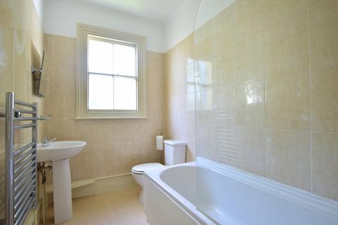 1 bedroom flat to rent, Hillingdon Road, Uxbridge, Middlesex UB10 0AD