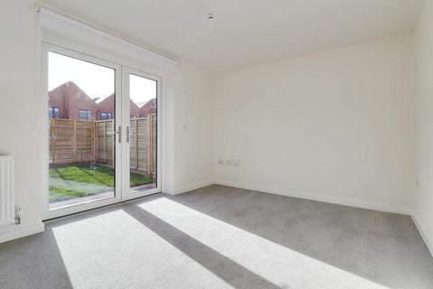 2 bedroom townhouse to rent - Leicester LE3