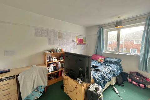 2 bedroom flat to rent, Freshfield Close, Norwich, NR4