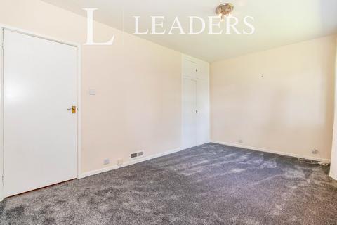 1 bedroom flat to rent, St Marys, Victoria Road KT13