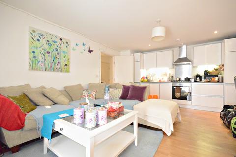 1 bedroom apartment to rent, Halcyon , Reading