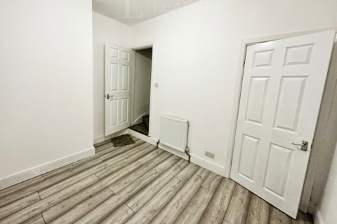 3 bedroom terraced house to rent, Medway Street, Leicester, LE2