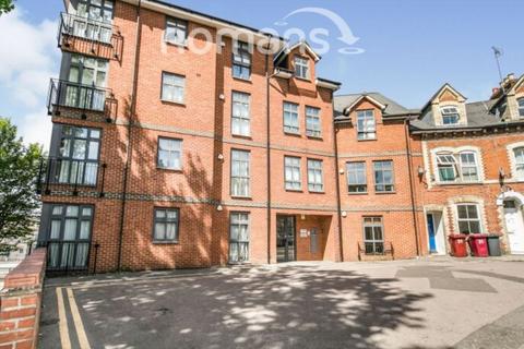 2 bedroom apartment to rent, Tanfields, Reading