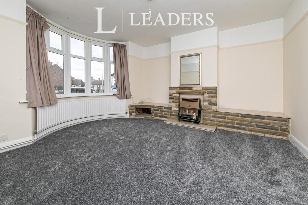 Highfield Road, Ipswich 3 bed semidetached house £1,200 pcm (£277 pw)