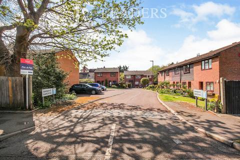 1 bedroom terraced house to rent, Banavie Gardens, Beckenham, BR3