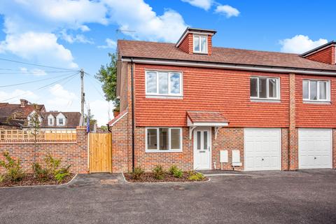 3 bedroom semi-detached house to rent, Southdown Place, Ardingly
