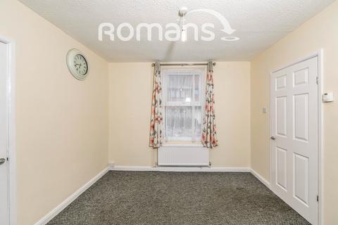 2 bedroom terraced house to rent, Sidmouth Street, Sidmouth Street, Reading, RG1