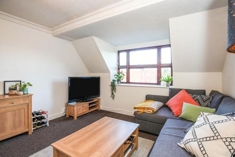 2 bedroom flat to rent - Albemarle park, Albemarle Road, Beckenham, BR3